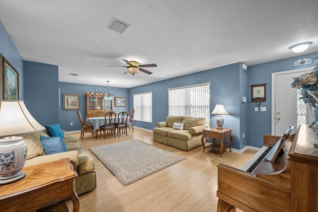 14 BURNLEY PLACE, Palm Coast, FL 32137