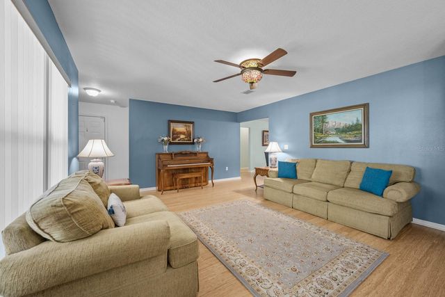 14 BURNLEY PLACE, Palm Coast, FL 32137