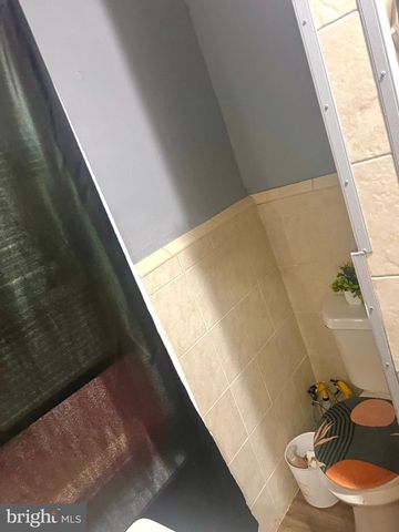 4844 N FRONT ST, Philadelphia, PA 19120