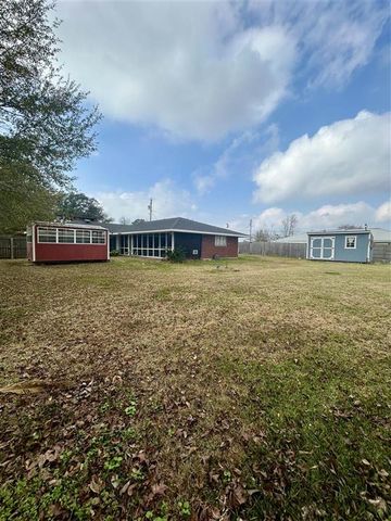 26 Horseshoe Lane, Sulphur, LA 70663