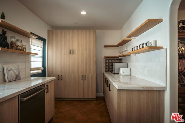 410 N Crescent Heights Boulevard, Los Angeles, CA 90048