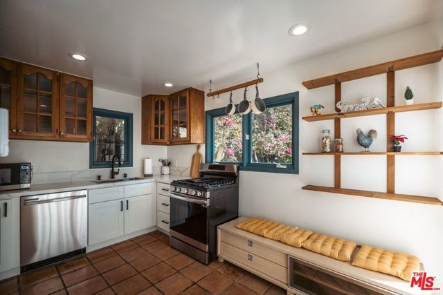 410 N Crescent Heights Boulevard, Los Angeles, CA 90048