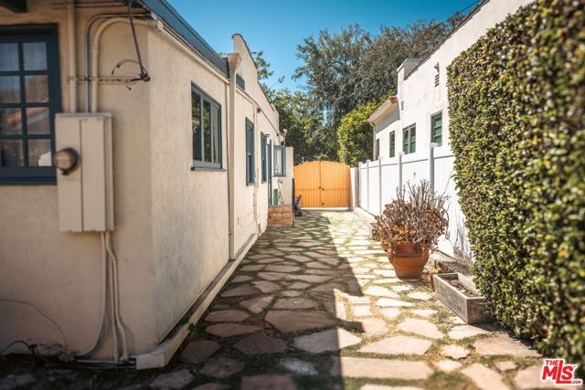 410 N Crescent Heights Boulevard, Los Angeles, CA 90048