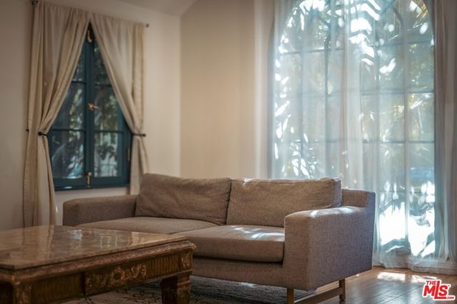 410 N Crescent Heights Boulevard, Los Angeles, CA 90048