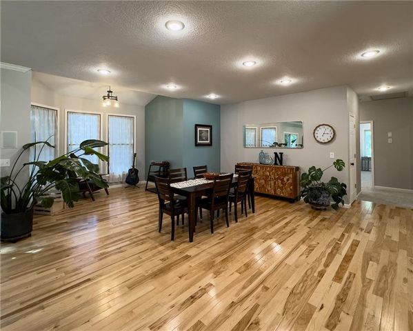 14682 W 144th Terrace, Olathe, KS 66062