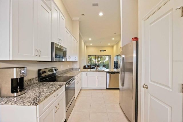13608 MESSINA LOOP 202, Bradenton, FL 34211
