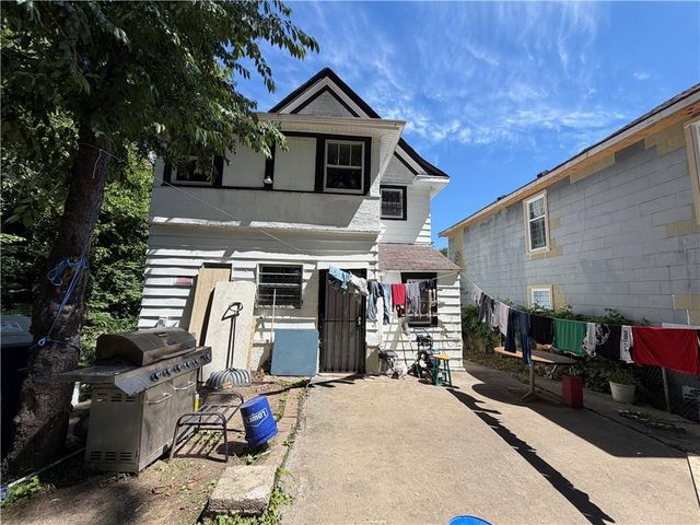 3311 E 22nd Street, Kansas City, MO 64127