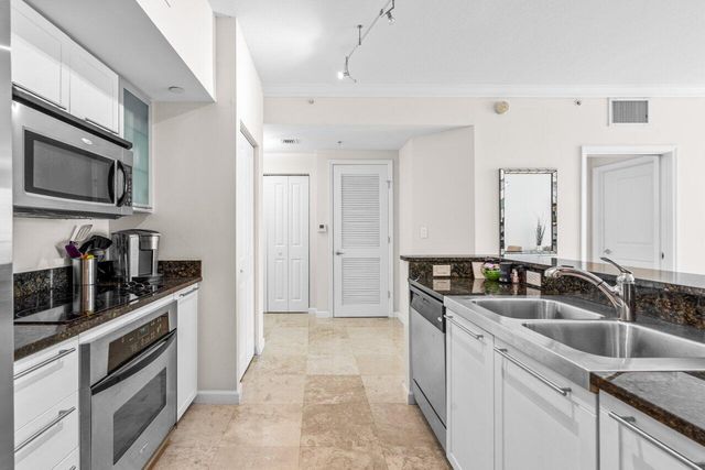 235 NE 1st Street 504, Delray Beach, FL 33444