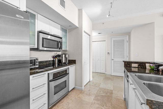 235 NE 1st Street 504, Delray Beach, FL 33444