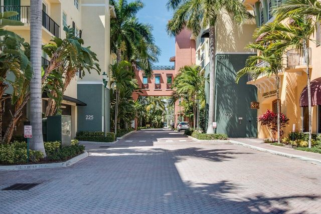 235 NE 1st Street 504, Delray Beach, FL 33444