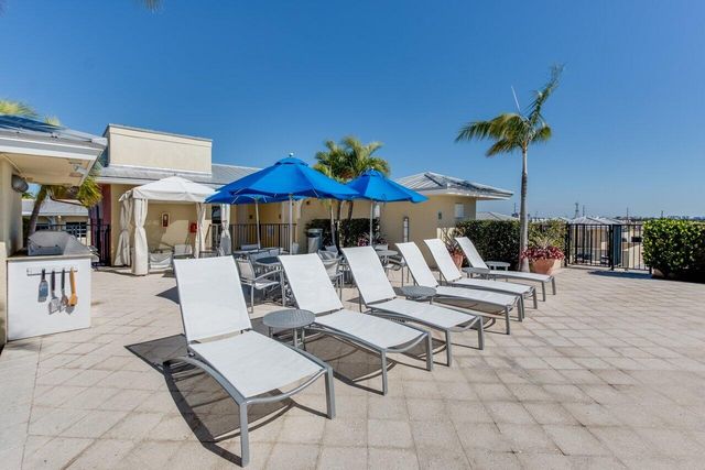 235 NE 1st Street 504, Delray Beach, FL 33444