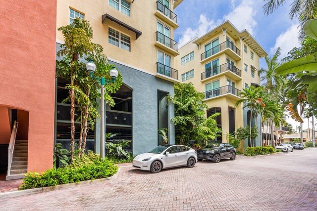 235 NE 1st Street 504, Delray Beach, FL 33444