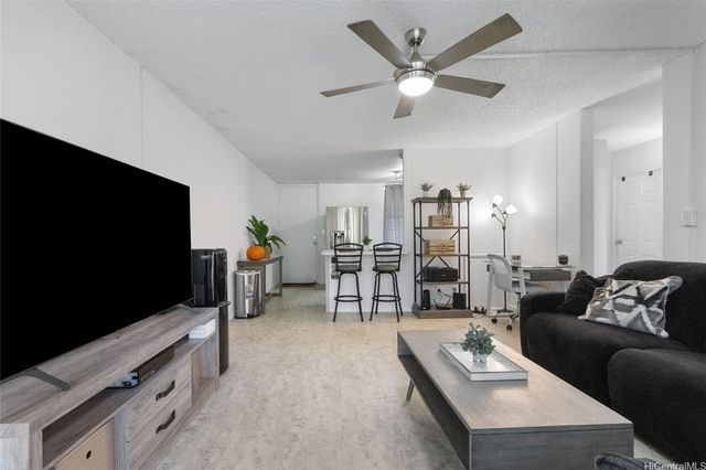 95-2035 Waikalani Place B302, Mililani, HI 96789