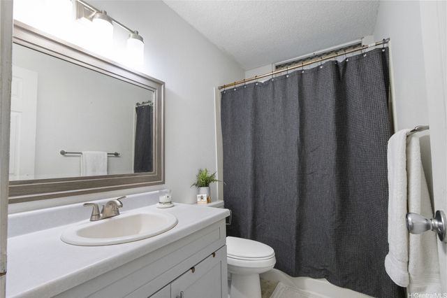 95-2035 Waikalani Place B302, Mililani, HI 96789