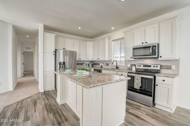 2100 N TREKELL Road 182, Casa Grande, AZ 85122