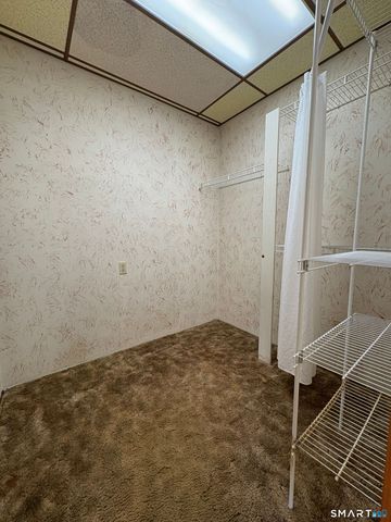 278 Chamberlain Road Lower Studio, Middletown, CT 06457