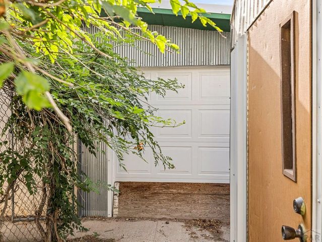 906 Aspen Circle, Pueblo, CO 81006