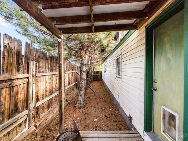 906 Aspen Circle, Pueblo, CO 81006