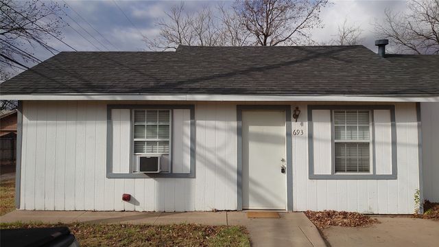 693 E North 15th Street B, Abilene, TX 79601