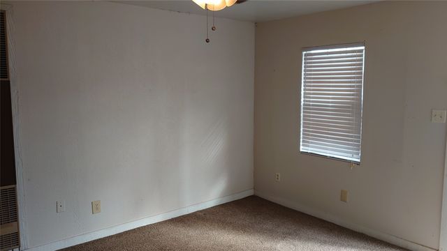 693 E North 15th Street B, Abilene, TX 79601