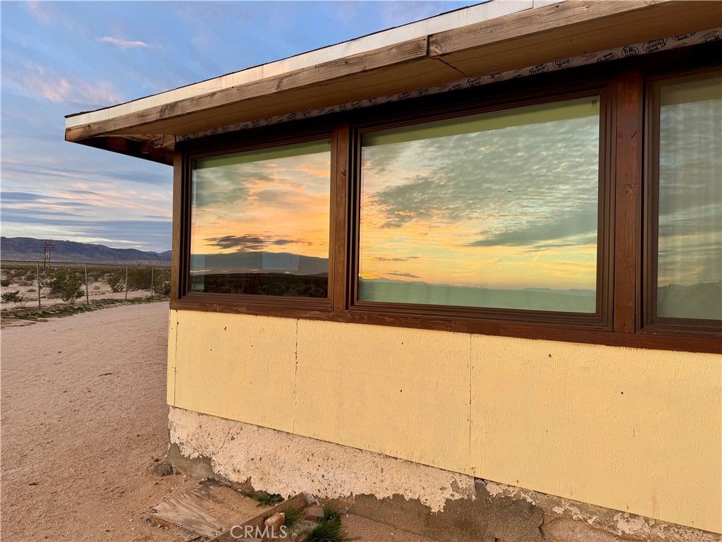 Image 2 of property listing at 4759 Pinto Mountain, 29 Palms, CA 92277