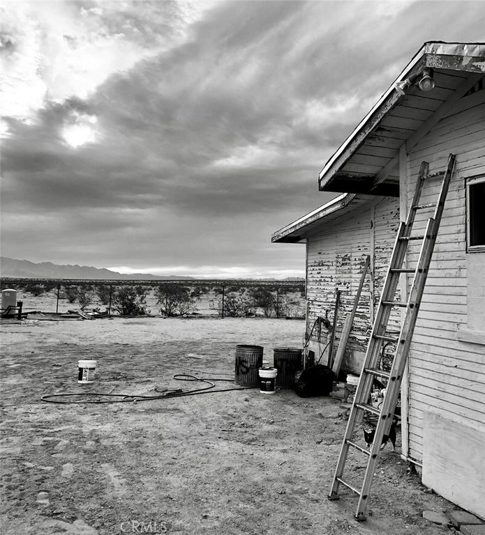 Image 20 of property listing at 4759 Pinto Mountain, 29 Palms, CA 92277