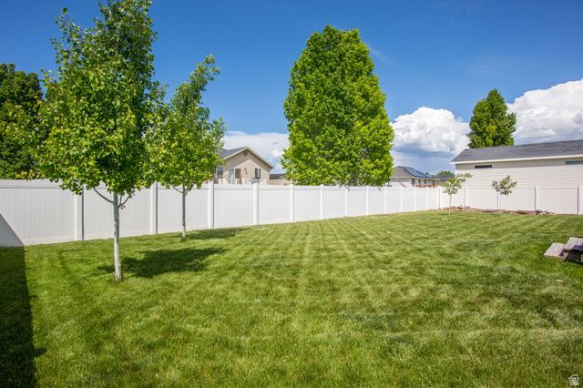 2224 W 2150 S, Syracuse, UT 84075