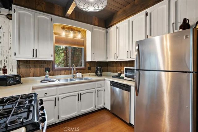 1160 W Alta Vista, Big Bear City, CA 92314