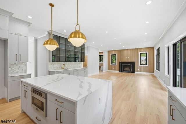 59 Wynnewood Rd, Livingston Twp., NJ 07039
