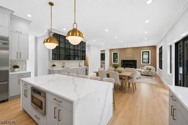 59 Wynnewood Rd, Livingston Twp., NJ 07039