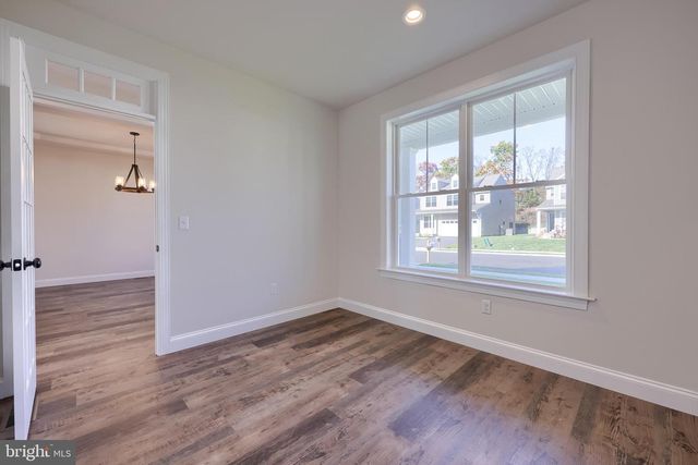 3832 COUNTRY DR, Dover, PA 17315