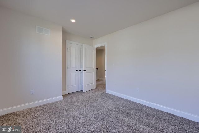 3832 COUNTRY DR, Dover, PA 17315