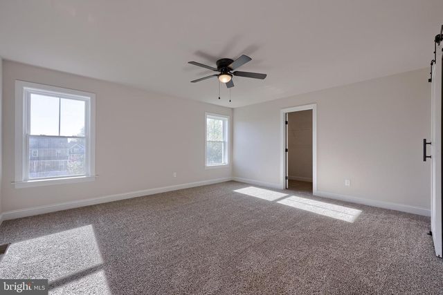 3832 COUNTRY DR, Dover, PA 17315