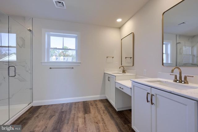 3832 COUNTRY DR, Dover, PA 17315