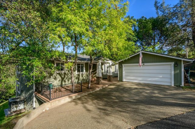 2502 Knollwood Dr, Cameron Park, CA 95682