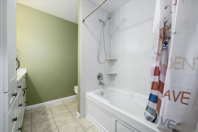2502 Knollwood Dr, Cameron Park, CA 95682
