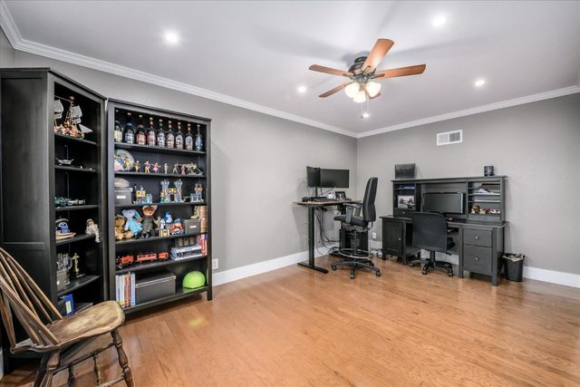 2502 Knollwood Dr, Cameron Park, CA 95682