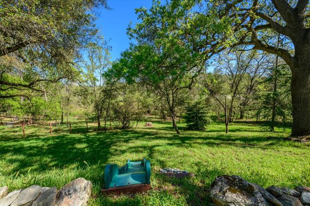 2502 Knollwood Dr, Cameron Park, CA 95682