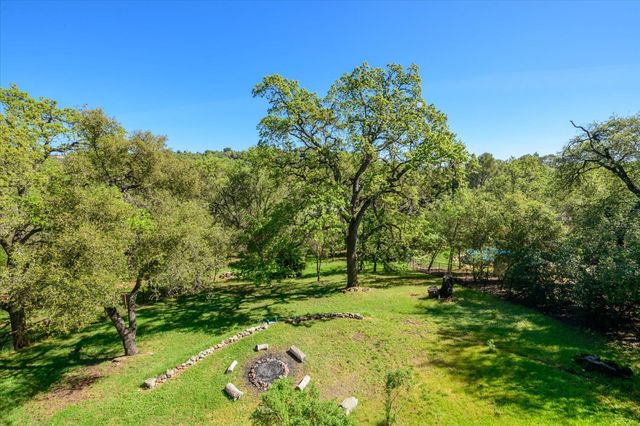 2502 Knollwood Dr, Cameron Park, CA 95682
