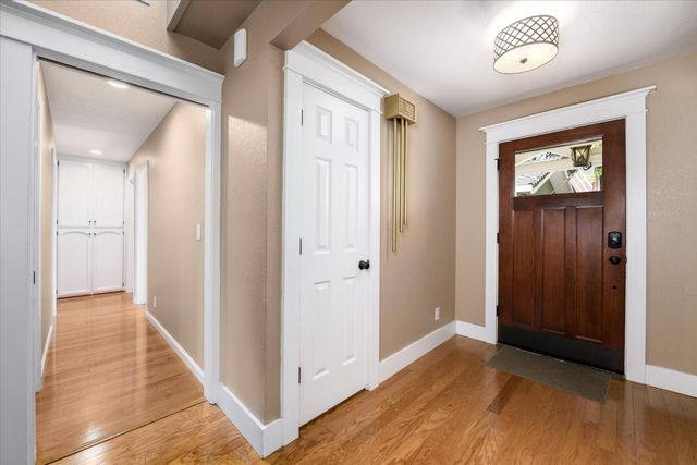 2502 Knollwood Dr, Cameron Park, CA 95682