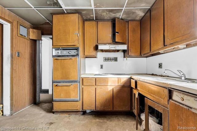 114 Connecticut Street, Highland Park, MI 48203