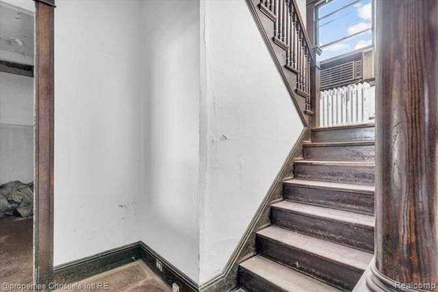 114 Connecticut Street, Highland Park, MI 48203