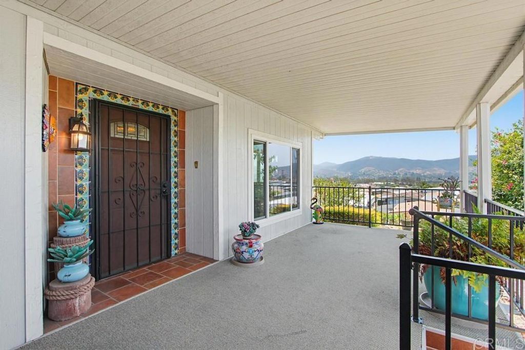 Image 2 of property listing at 1930 W San Marcos Blvd 14, San Marcos, CA 92078
