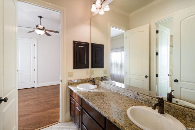 22175 Quiet Moon Dr., San Antonio, TX 78266