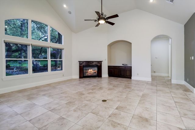 22175 Quiet Moon Dr., San Antonio, TX 78266