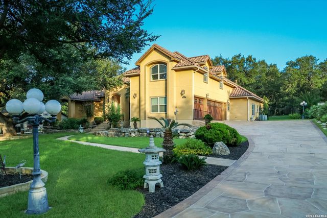 22175 Quiet Moon Dr., San Antonio, TX 78266