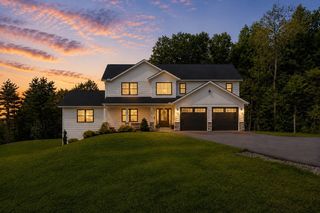 370 Flat Hill Rd, Lunenburg, MA 01462