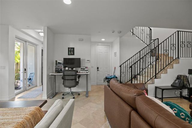 732 NE 15th Avenue, Fort Lauderdale, FL 33304