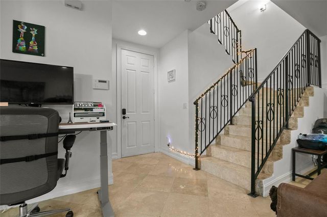 732 NE 15th Avenue, Fort Lauderdale, FL 33304