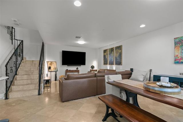 732 NE 15th Avenue, Fort Lauderdale, FL 33304